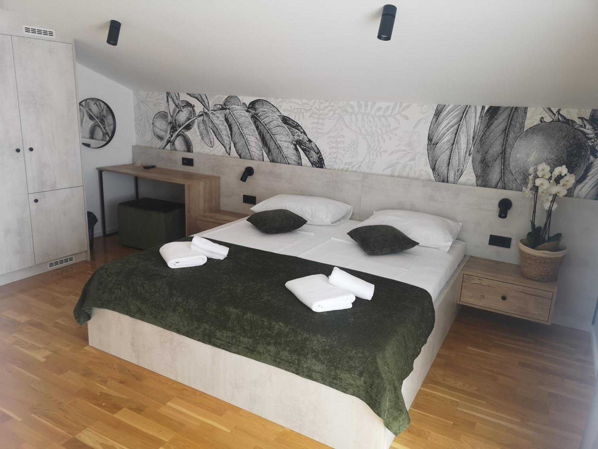 Memori Bed&Breakfast Rab Town Dış mekan fotoğraf
